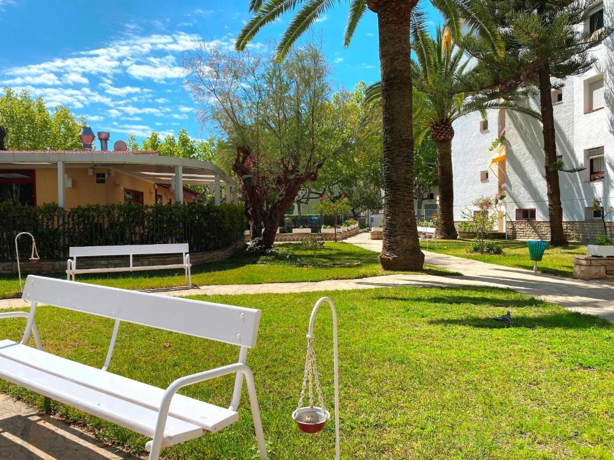 Corcega Salou Beach Apartaments Buitenkant foto
